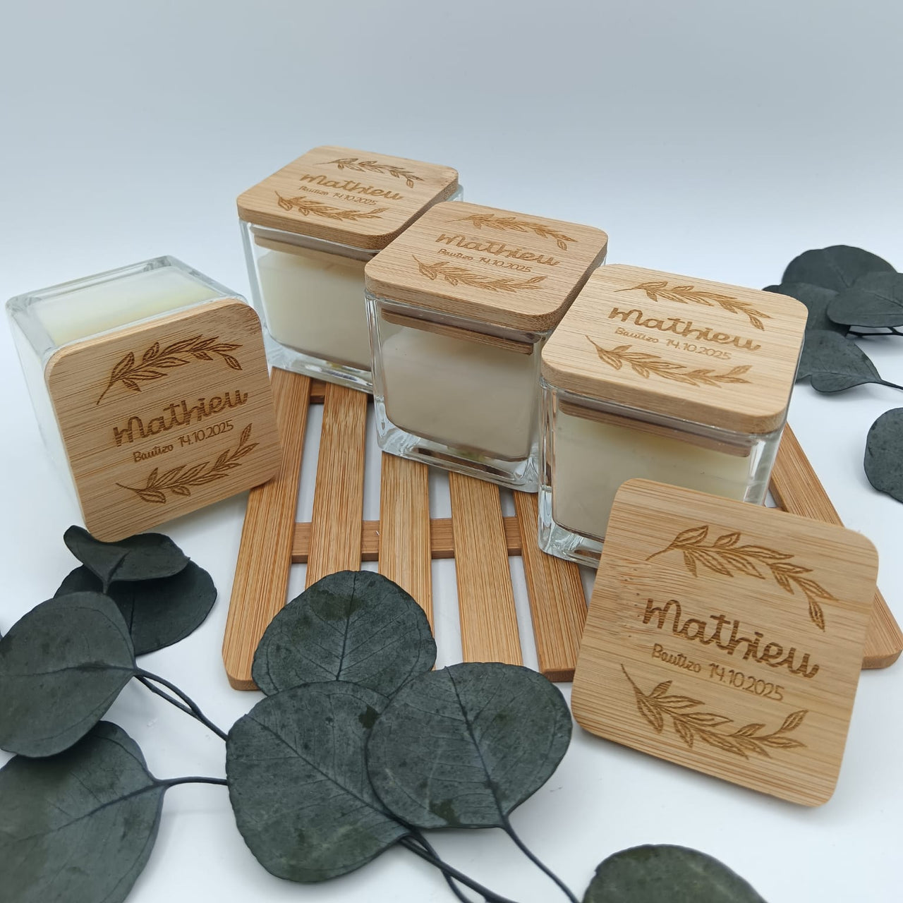 Vela aromática personalizada con tapa de madera grabada | Detalle artesanal para eventos