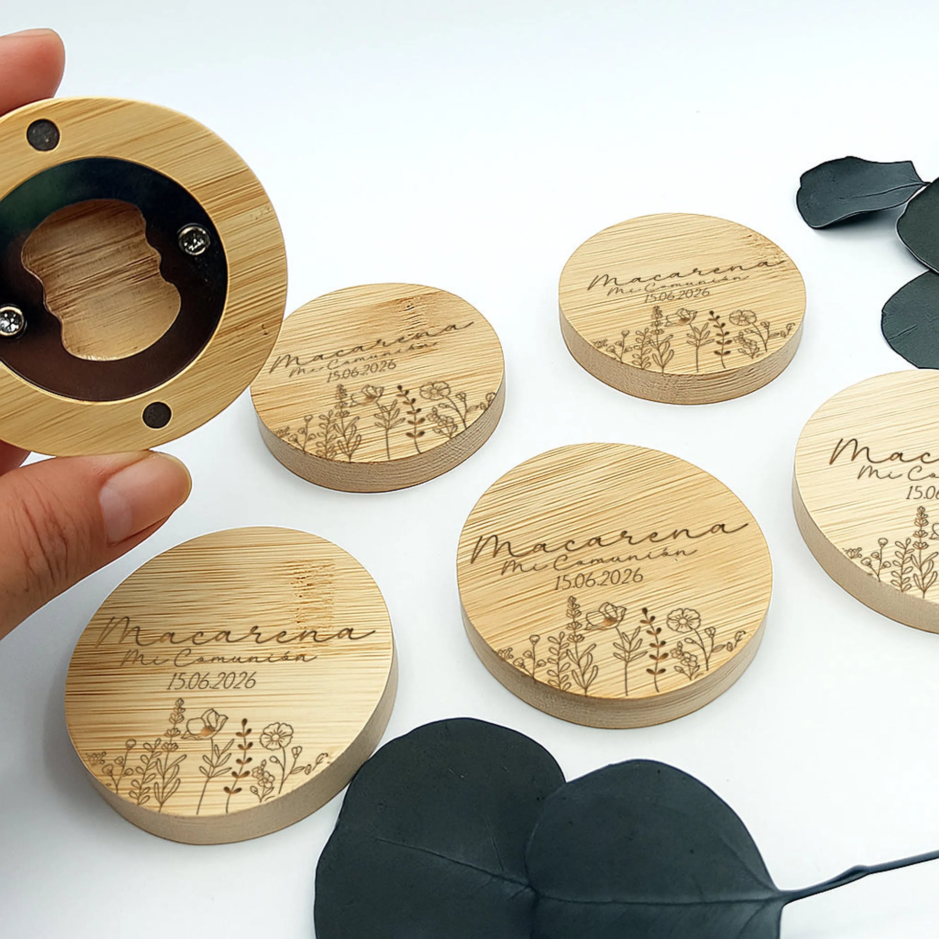 abridor de madera personalizado detalle de comunión grabado a láser ecológico