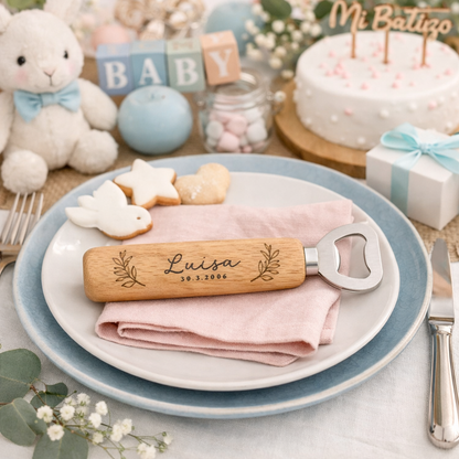 Abridor de madera personalizado grabado a láser con nombre y fecha, detalle práctico para invitados de celebración infantil