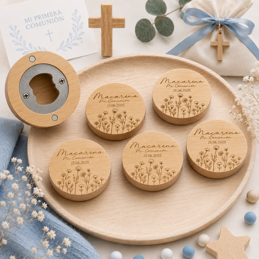 Abridor personalizado con imán como detalle de comunión para invitados