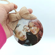 Bola navideña personalizada con foto impresa en madera 