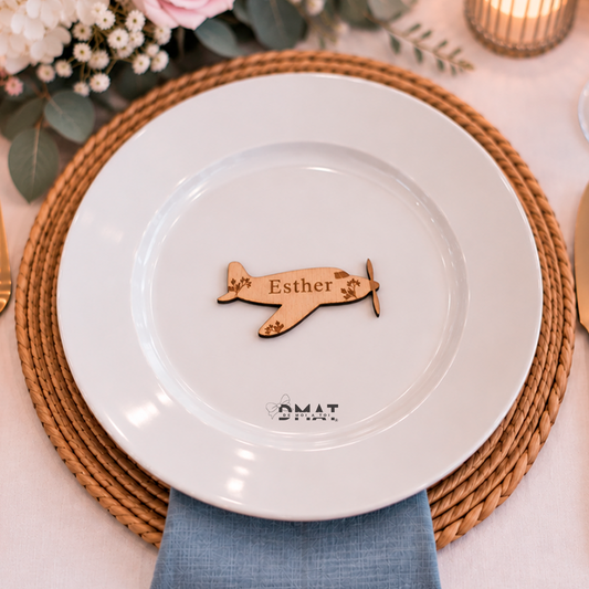 Marcasitio Avión de Madera Personalizado para Boda Viajera