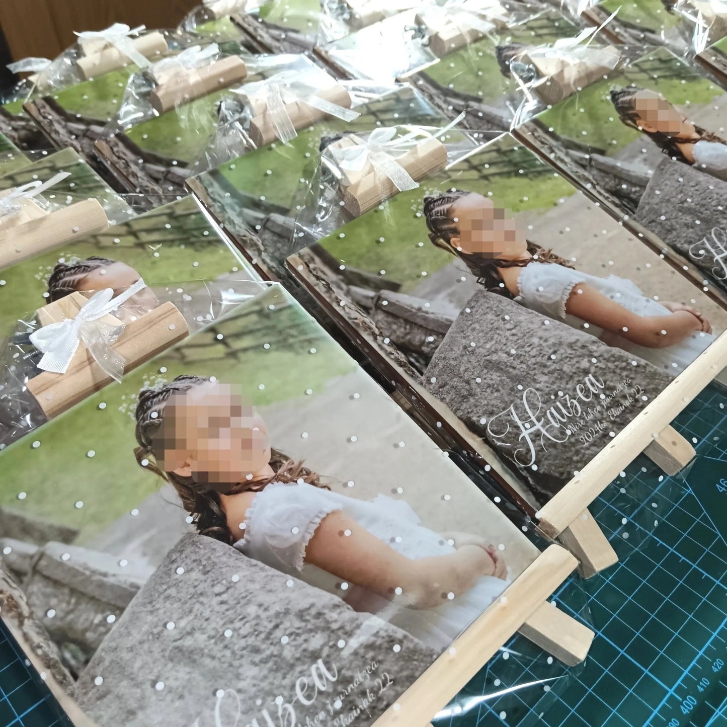 azulejo con foto sobre caballete de madera – regalo artesanal personalizado