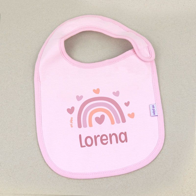 Baberos personalizados para bebés y niñas con nombre bordado.
