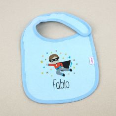 Babero personalizado con nombre para bebé, práctico y original.