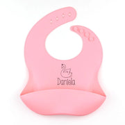 Baberos de silicona personalizados con nombre, resistentes, útiles y elegantes.