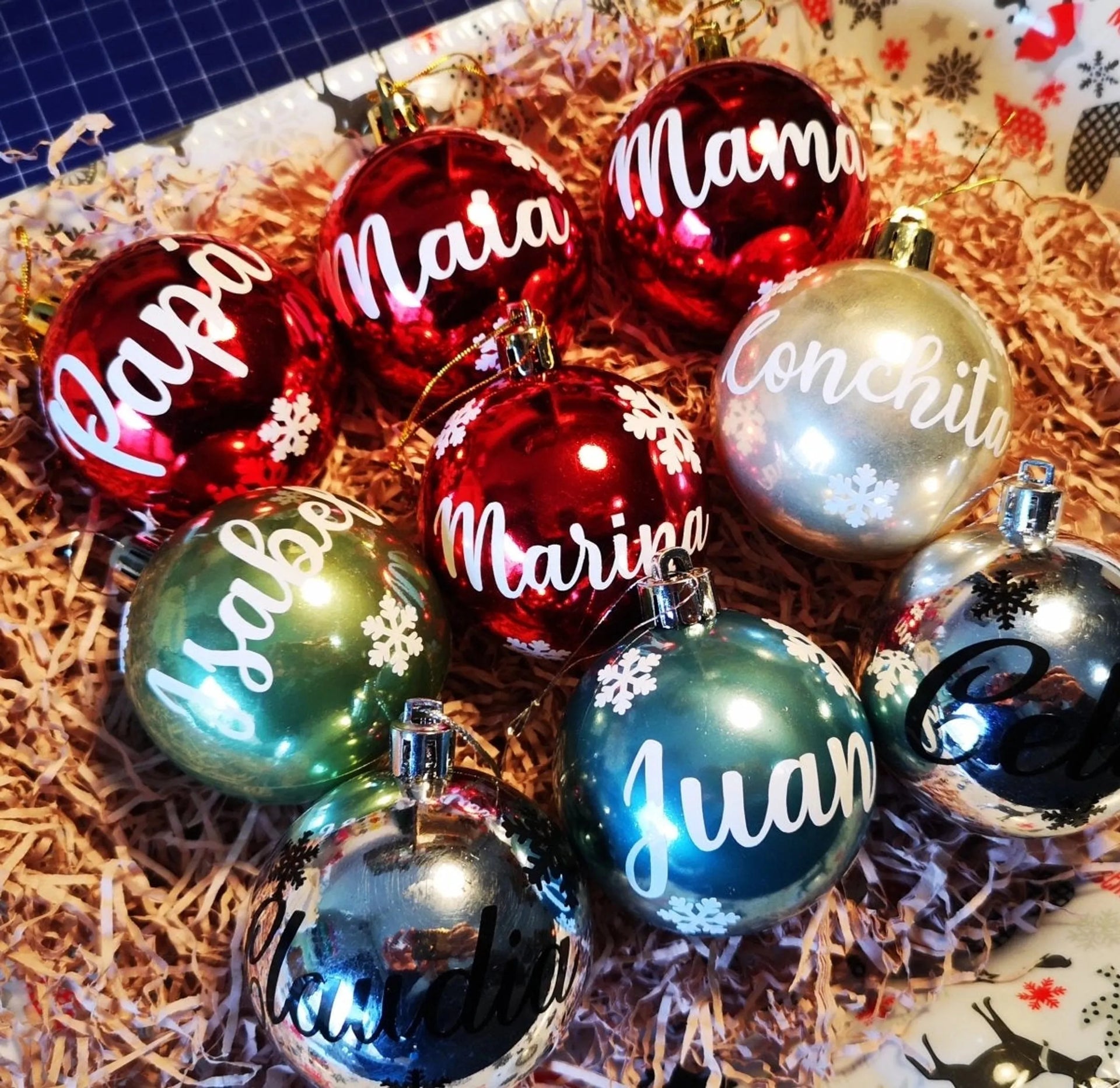 Bola de navidad personalizada con nombre 6cm - Regalo original personalizado - DE MOI À TOI