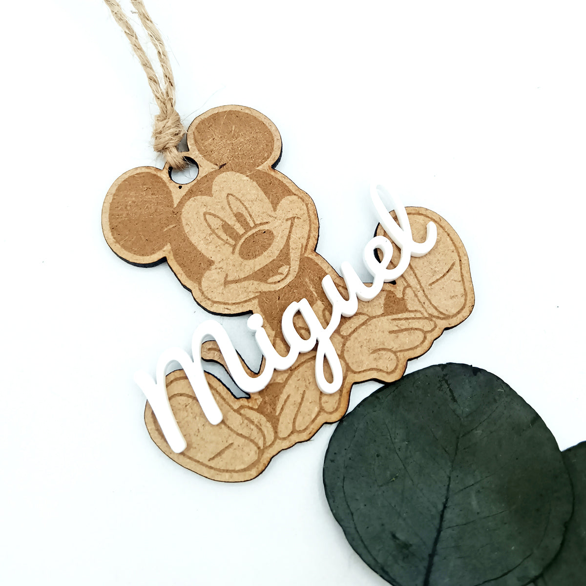 Bola de navidad de madera personalizada mickey y nombre