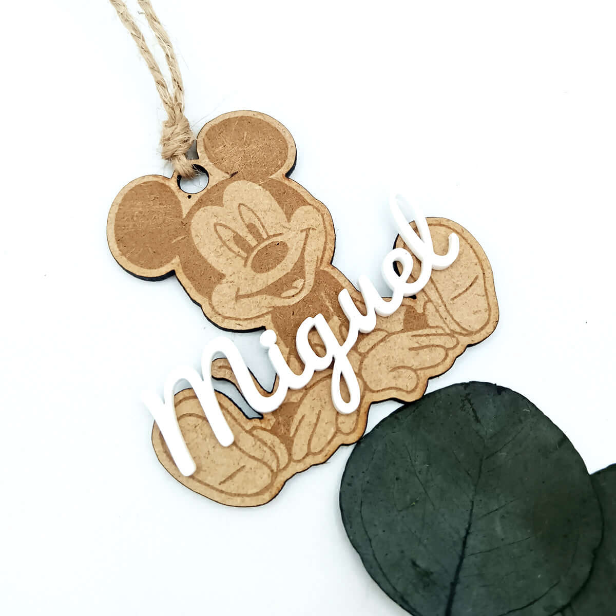 Bola de navidad de madera personalizada mickey y nombre