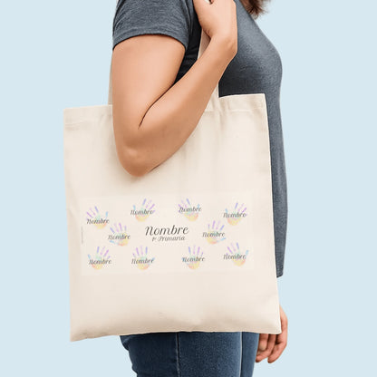 bolsa personalizada con nombres de alumnos y huellas de colores – fin de curso