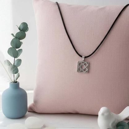 Collar Panot de Barcelona en acero inoxidable – Regalo con alma catalana – De moi à toi