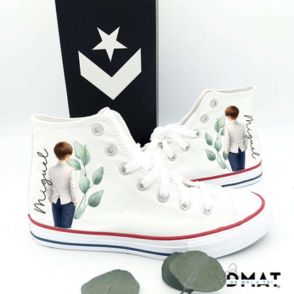 Zapatillas personalizadas estilo converse para regalar a niño con nombre y dibujo
