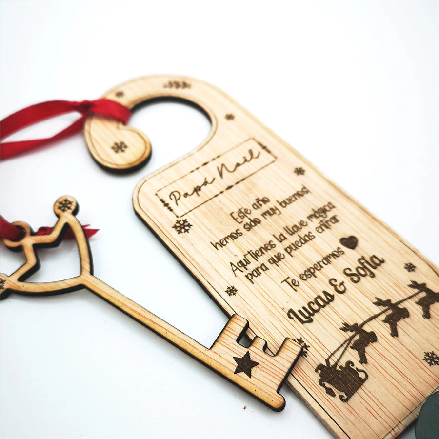detalle llave mágica de madera para papa noel navidad personalizada con nombres