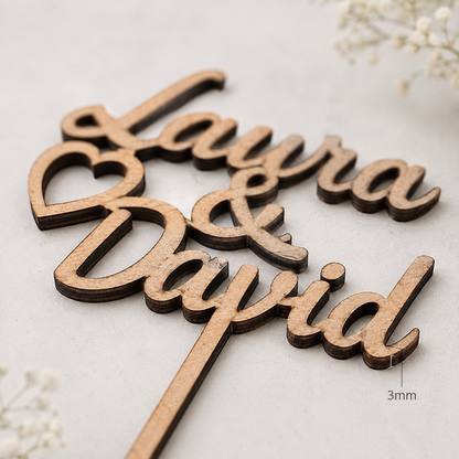 Topper personalizado con nombres para tarta de boda o aniversario – Acrílico oro o madera