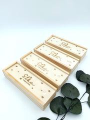 Dominó de madera personalizado como detalle original de invitados y celebración