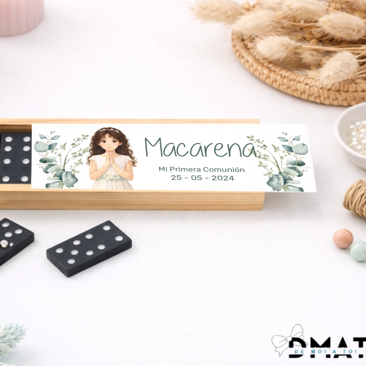 Recuerdo de comunión niña con dibujo personalizado y diseño natural