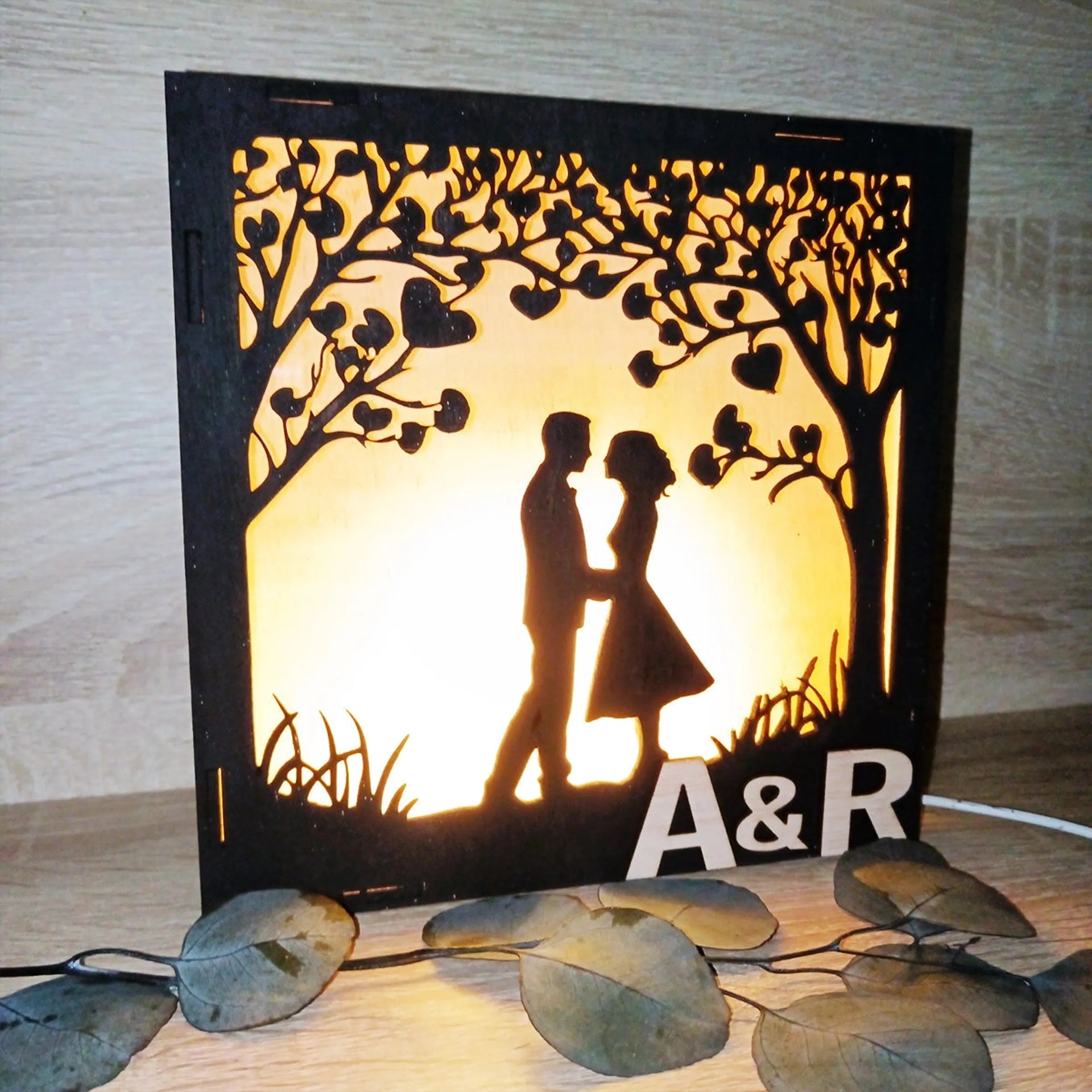 lámpara personalizada de madera para bodas y san valentín - De moi a toi