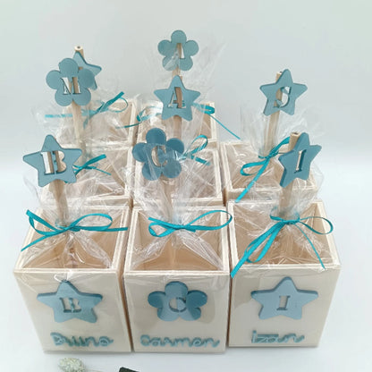 Lapicero de madera con nombre en acrílico infantil (opción con lápiz)