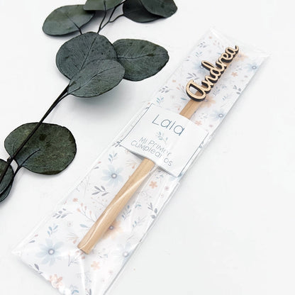 Lápiz personalizado con grabado en madera y color, ideal para eventos y regalos