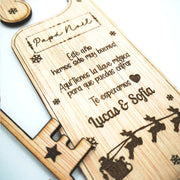 regalo navideño infantil llave mágica personalizada de madera natural