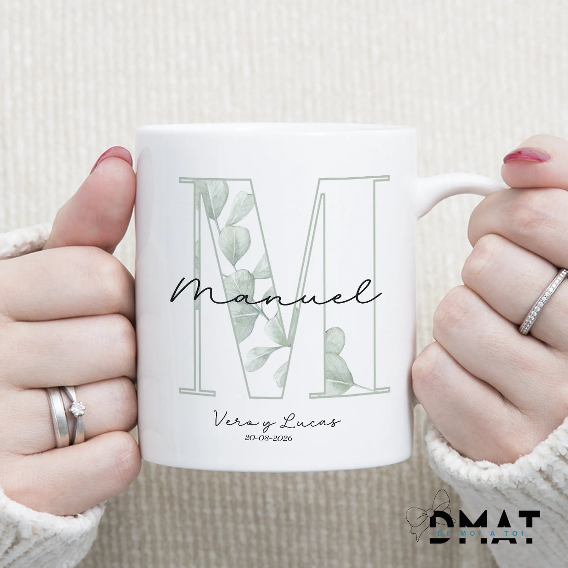 Detalle elegante para boda: taza personalizada