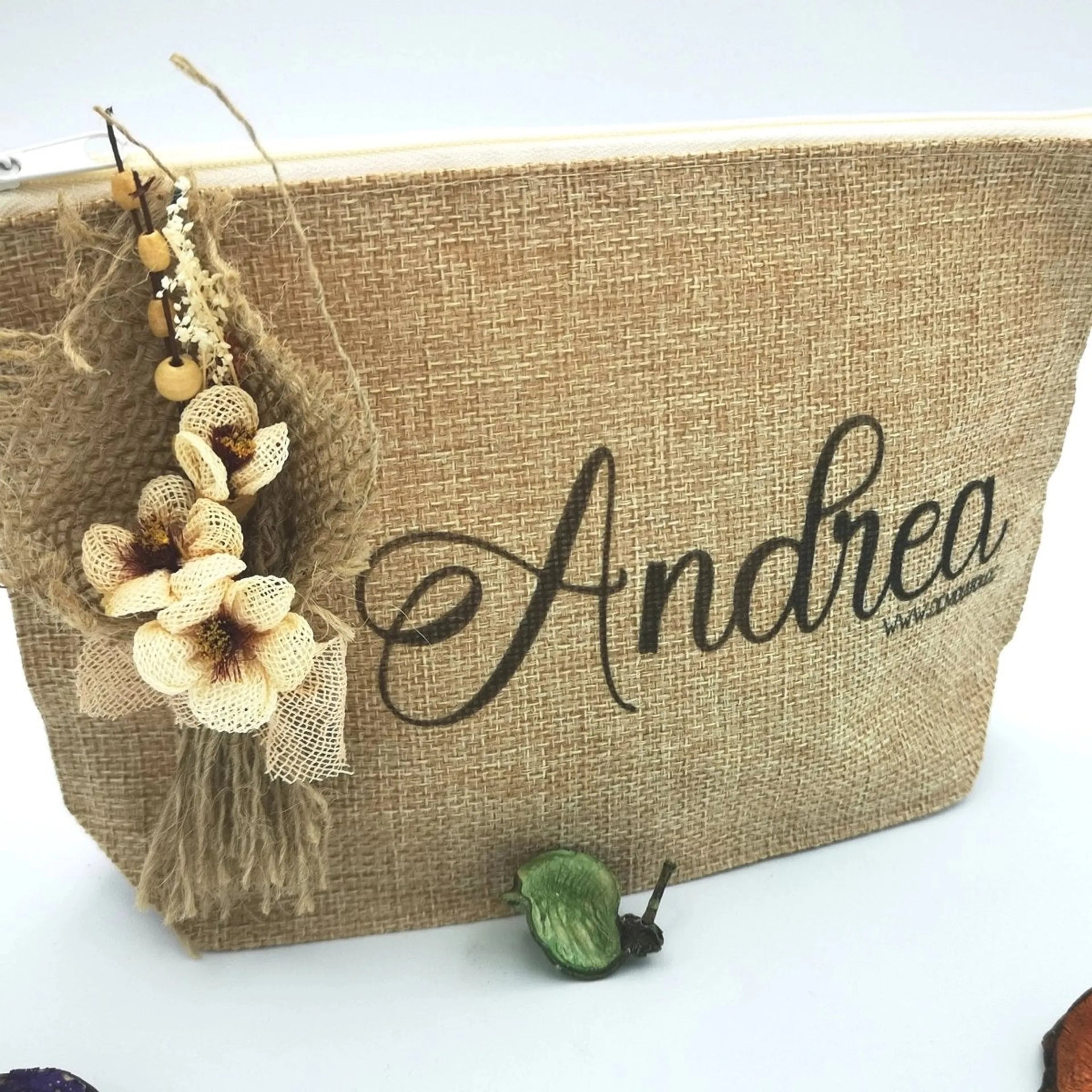 neceser de yute personalizado – detalle sostenible para bodas y comuniones