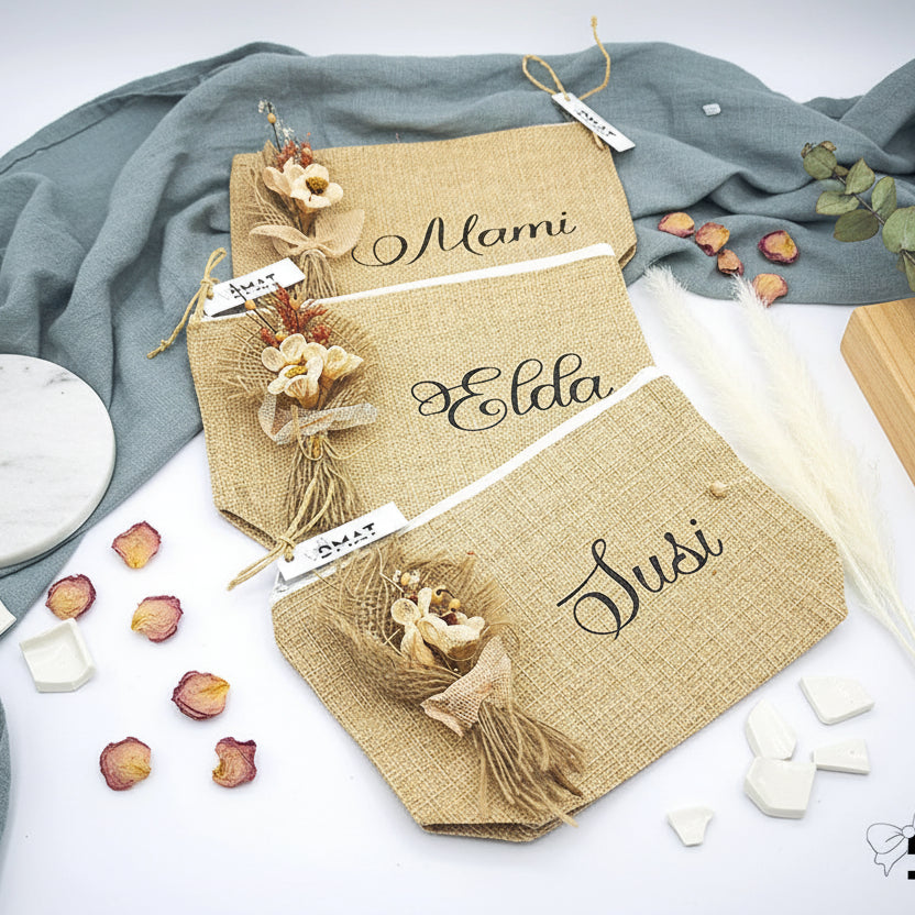 Neceser natural con nombre personalizado para regalar a mujer