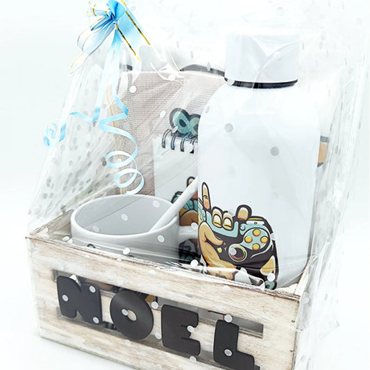 Caja de madera con nombre tallado y set gamer juvenil COMUNIÓN- de moi a toi