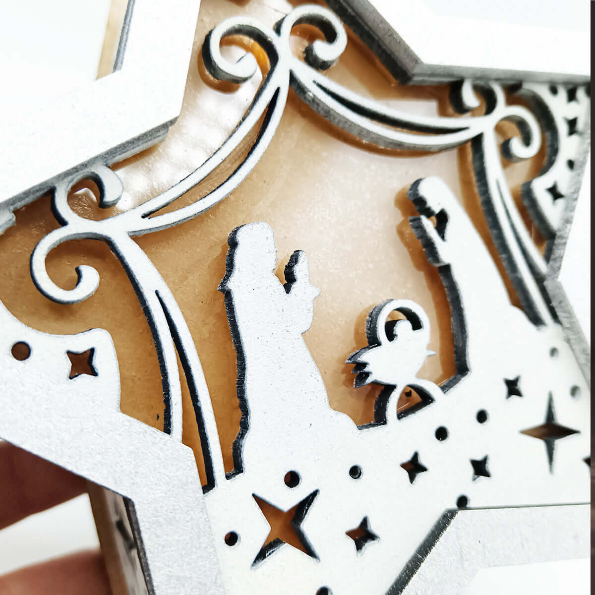 estrella-madera-luz-led-pesebre-artesania-02