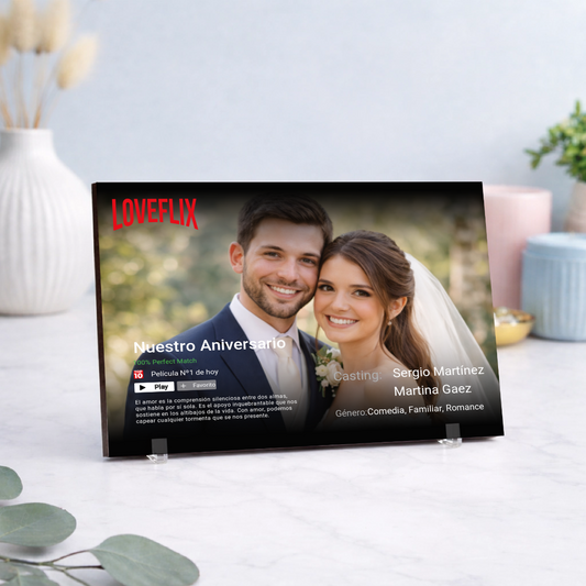 Placa personalizada Netflix LOVEFIX con fotografía y dedicatoria en madera