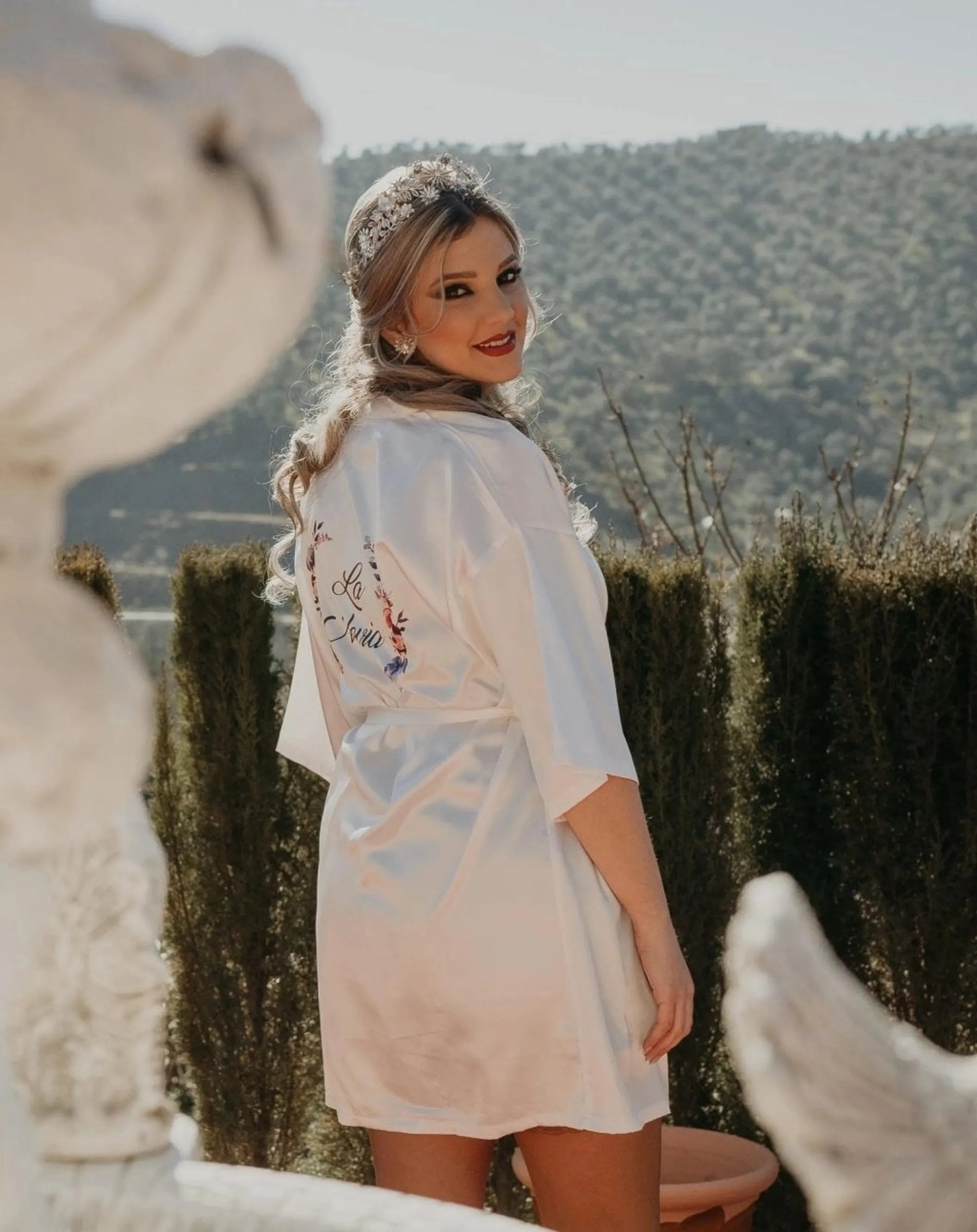 Set bata y pantuflas novia y dama de honor - Regalo original personalizado - DE MOI À TOI