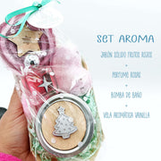 Set aroma de Navidad con productos de baño y vela aromática, incluye jabón, perfume, bomba de baño y vela.
