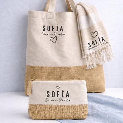 Set regalo profesora personalizado Super Profe con bolsa, neceser y pareo
