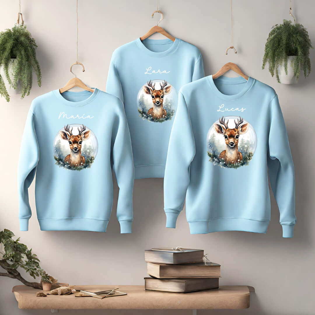  sudadera azul con ciervos navideños – De moi à toi  