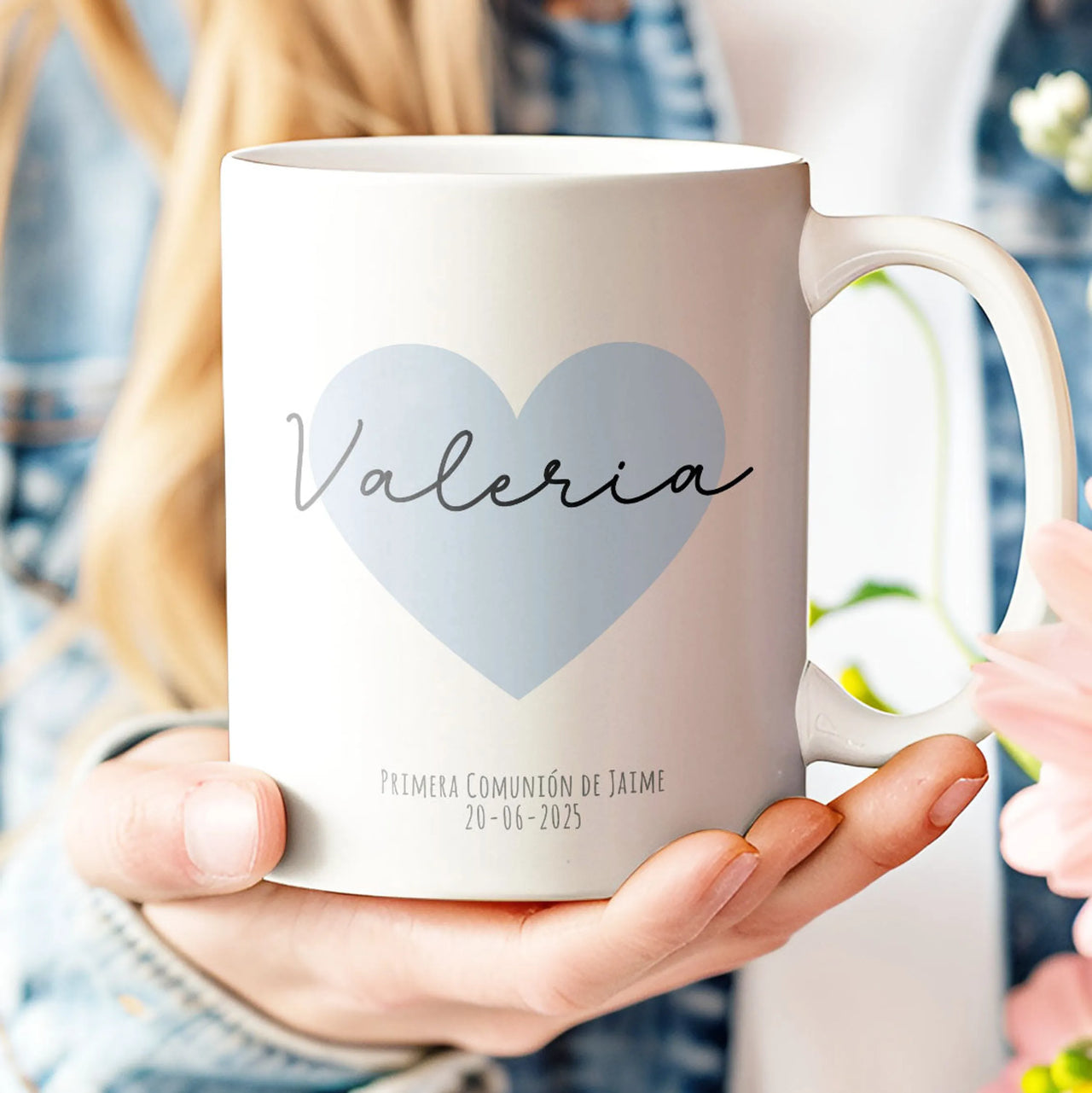 taza personalizada con corazón y nombre – regalo original para celebraciones