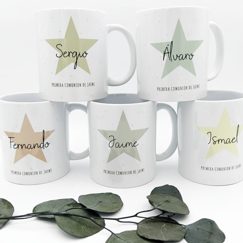 Detalle de invitados de comunión personalizado con el nombre de los invitados