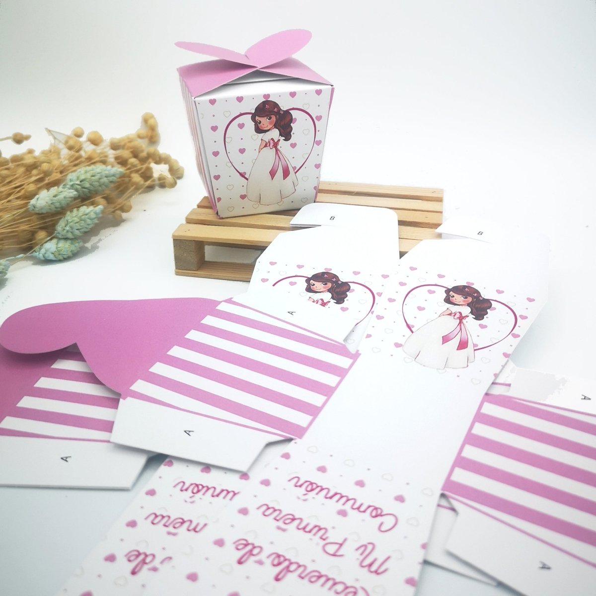 Cajas para detalles de comunión niña con solapa corazón (12 uds) - Regalos originales personalizados - DE MOI À TOI |DMAT