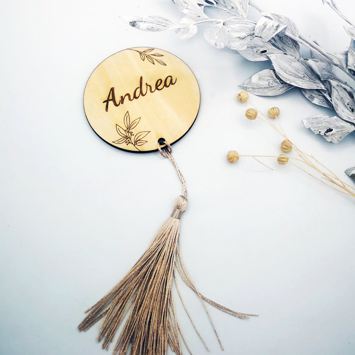 Marcasito circular con borla - Regalos originales personalizados - DE MOI À TOI |DMAT