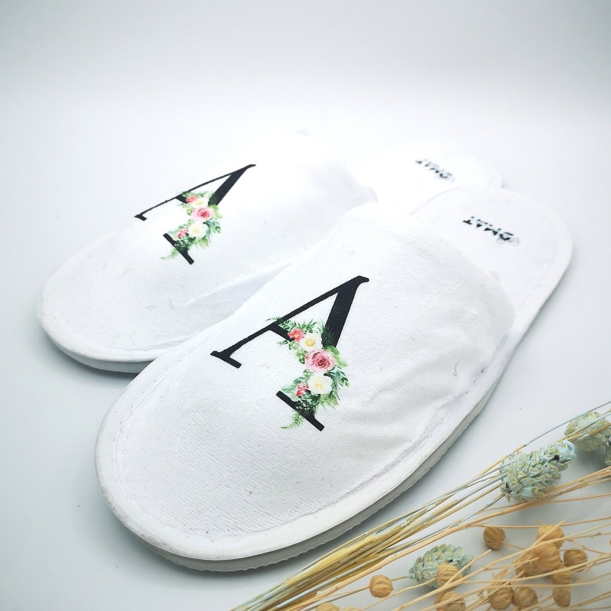 Pantuflas personalizadas INICIAL - Regalos originales personalizados - DE MOI À TOI |DMAT