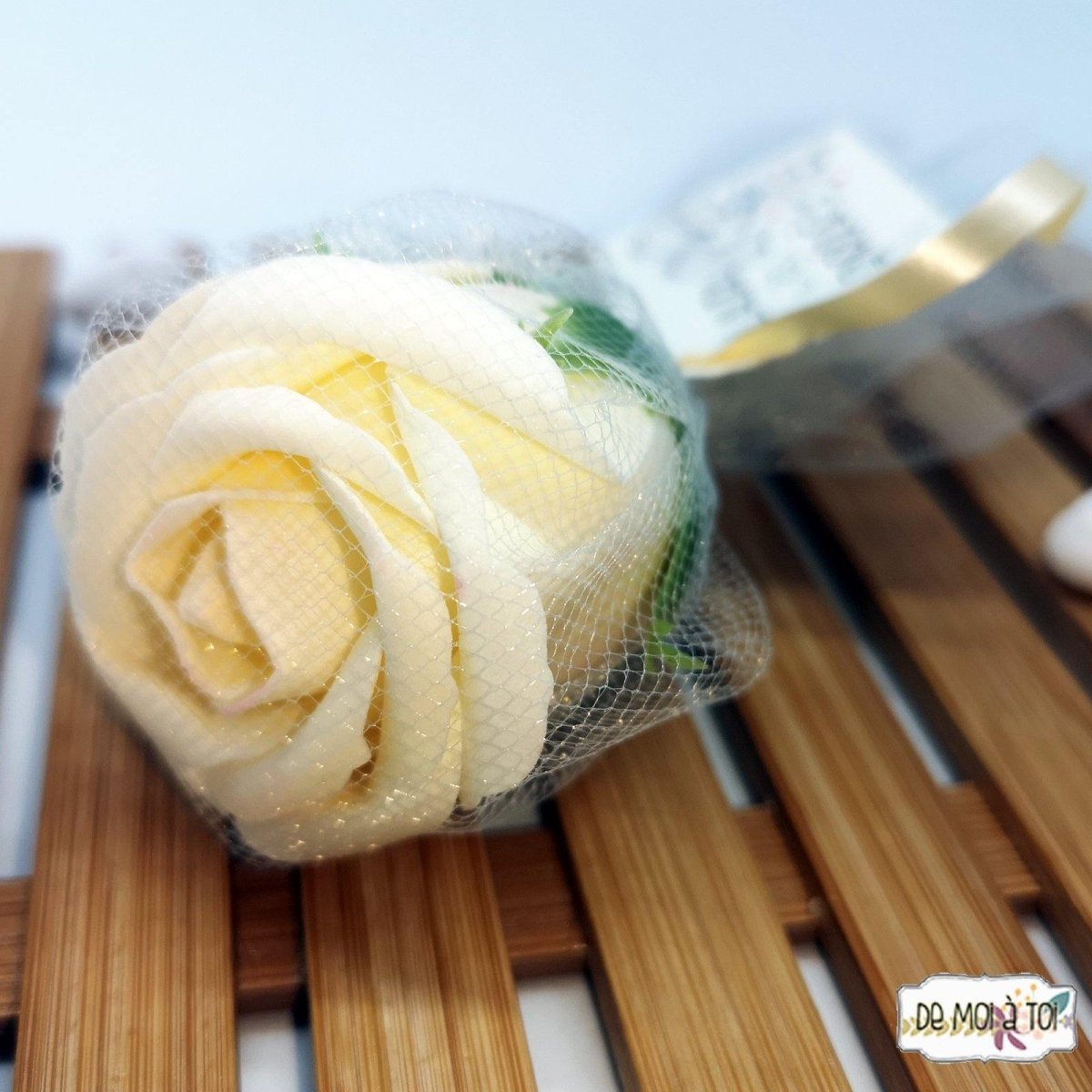 Rosa eterna de jabón - Envuelta en tul - Regalo original personalizado - DE MOI À TOI
