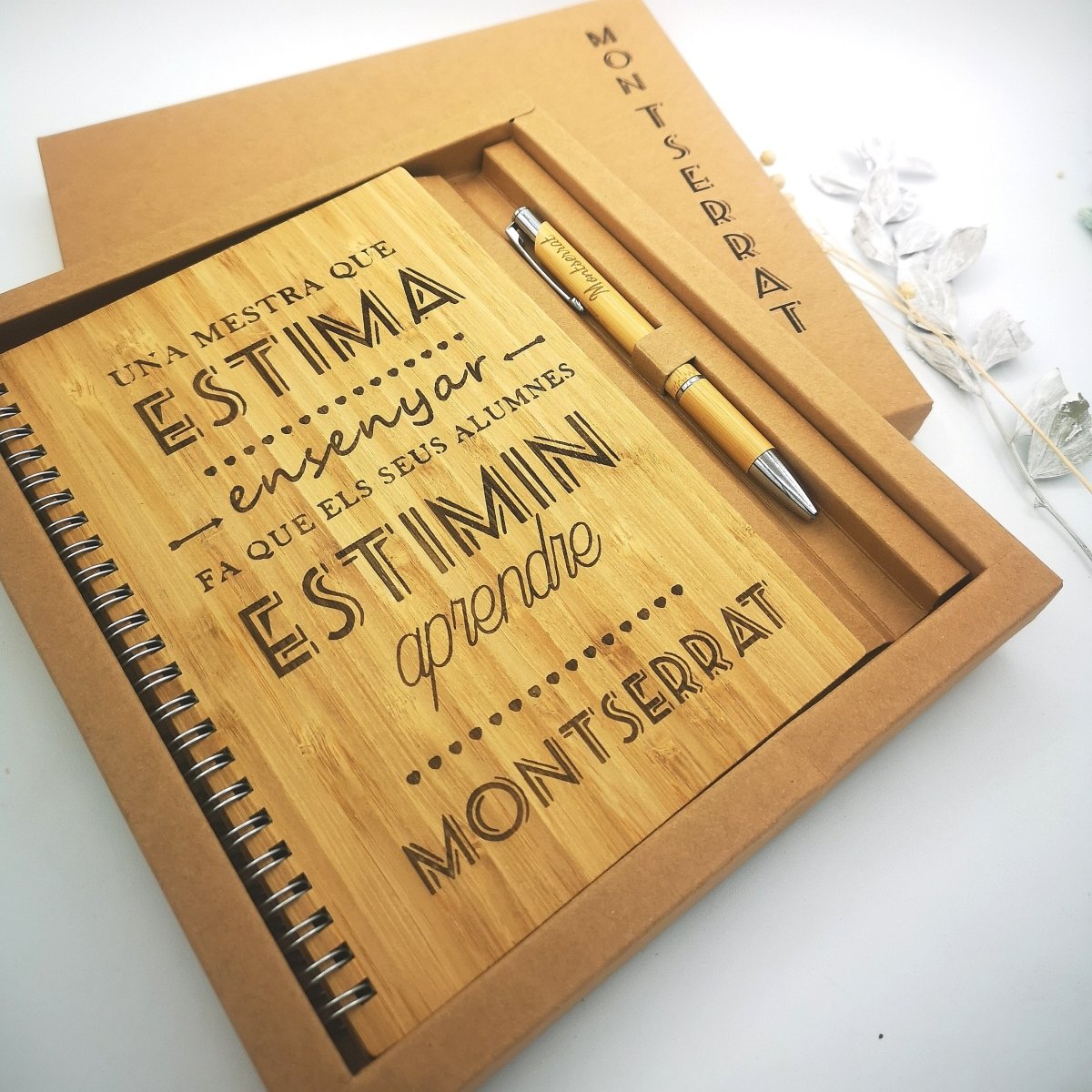 Set libreta y bolígrafo de bambú personalizada - Regalos originales personalizados - DE MOI À TOI |DMAT